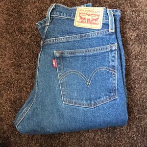 Levis dark wash 501 jeans